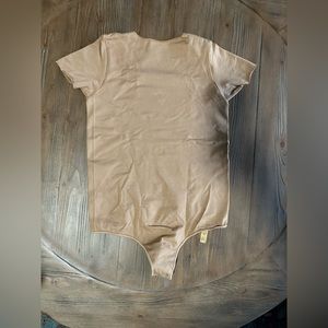 NIB Skims Essential T-shirt Bodysuit L/XL